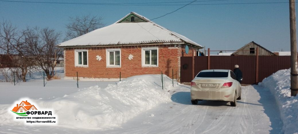 Продаётся 4-х комн. благ. дом с газ. отопл. в с. Валуевка.