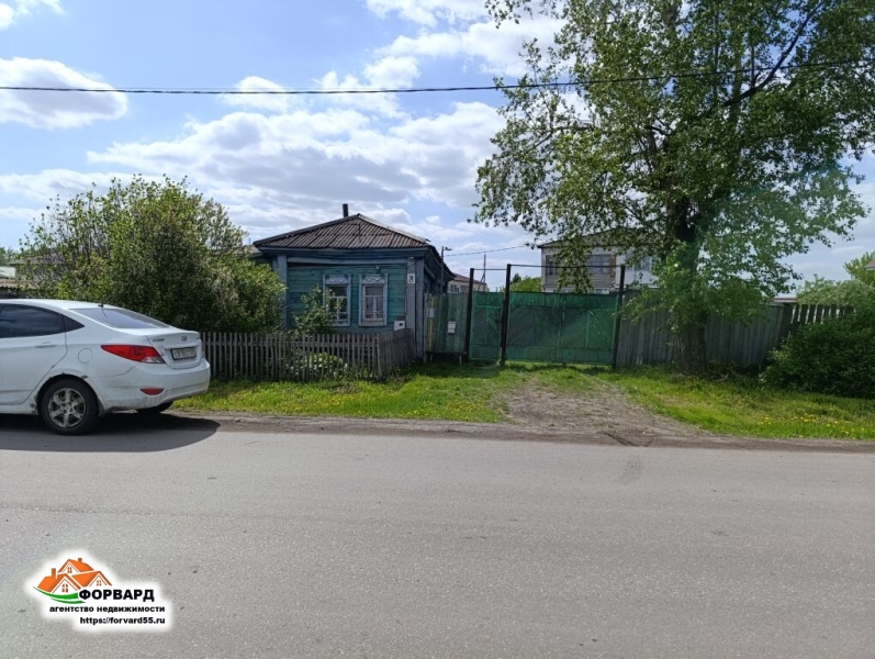 Продаётся дом пятистенок с печным отопл. по ул. Кирова.