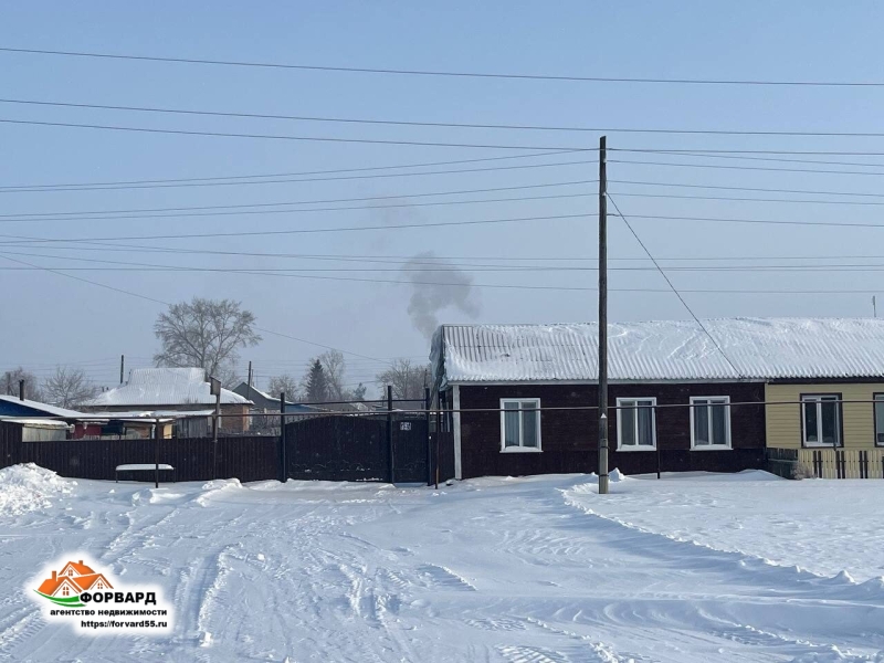 Продаётся 3-х комн. благ. квартира с газ.отопл. в п. Октябрьский, ул. Ленина.